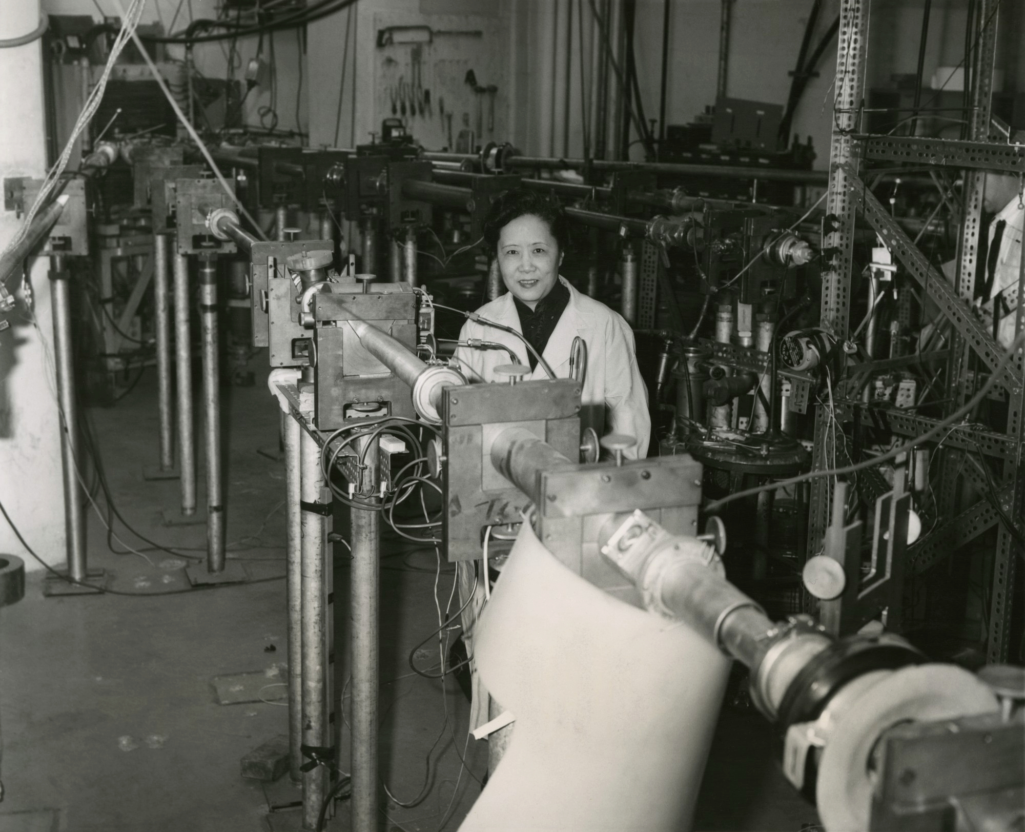 Chien-Shiung Wu at work in her laboratory at Columbia University, 1963